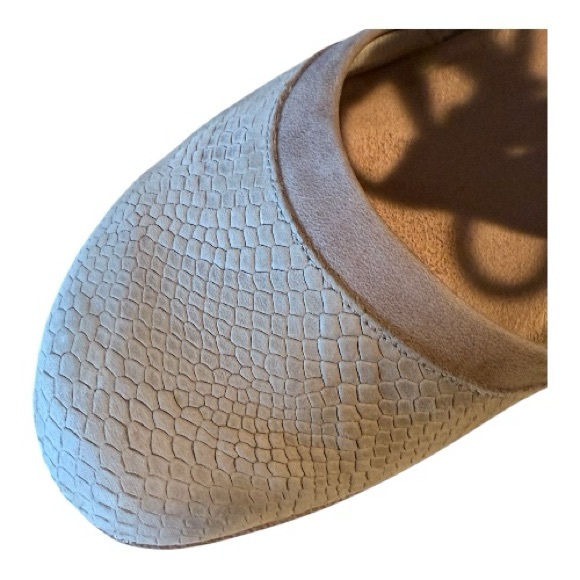 NAOT KATA stylish beige lizard/leather shoe, size 38/7.5 - Picture 5 of 9